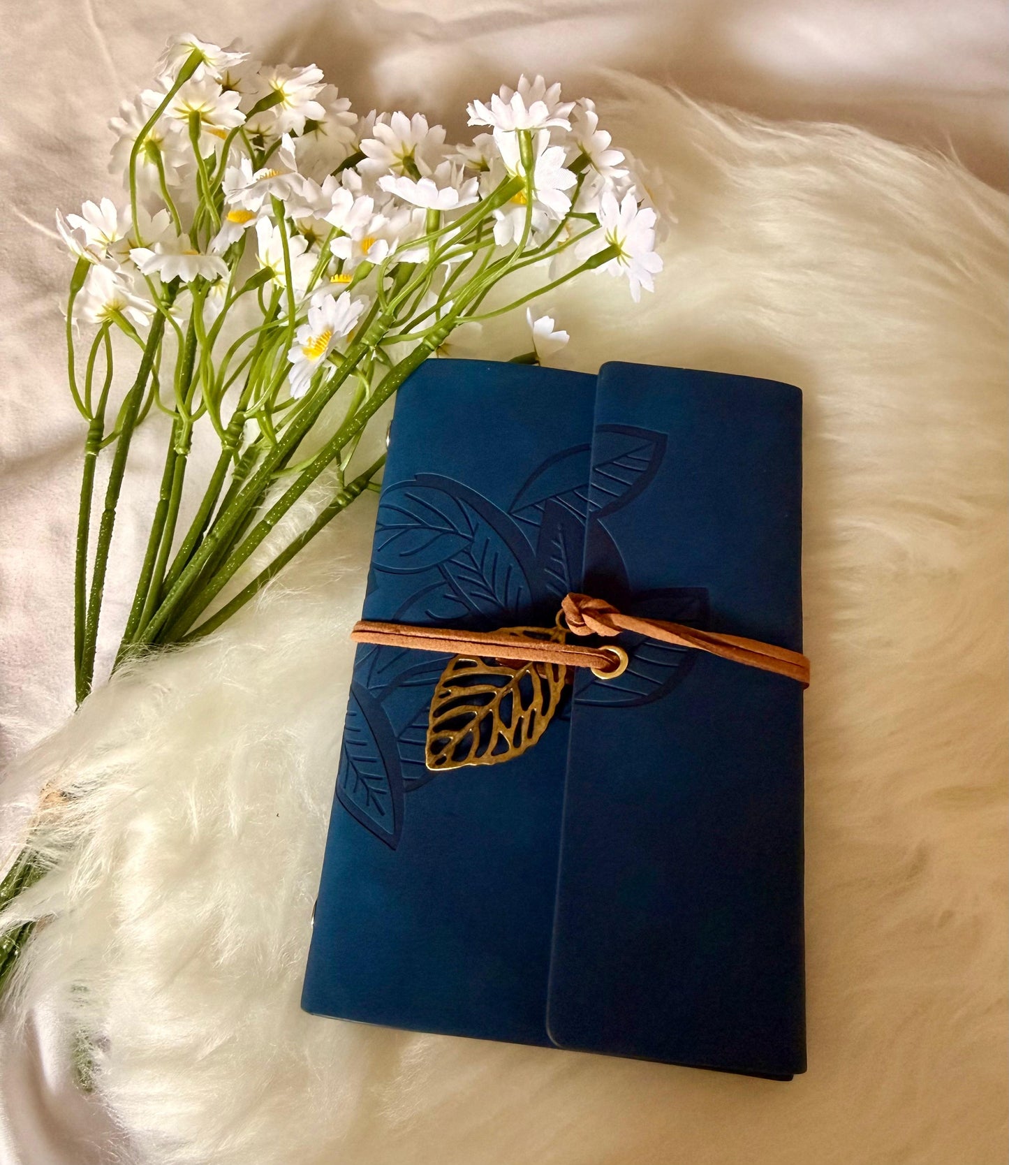 Vintage Leaf Embossed Handmade Leather Journal – Pocket Size Loose-Leaf Travel Notebook