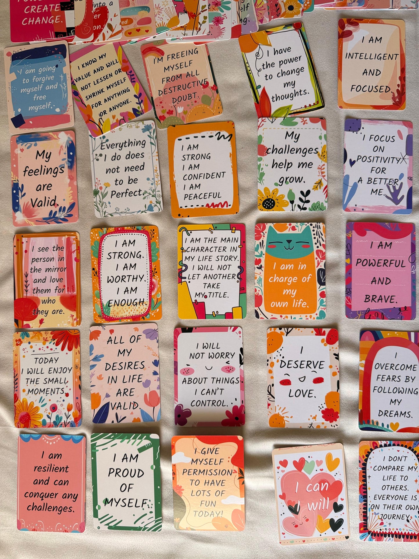 50 Sheets Inspirational Quotes Cards – Positive Affirmation Flash Cards for Teens & Adults | Motivational Learning & Copywriting Paper Cards with Fun Self-Reflection Prompts
